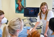 Neurologin Dr. Denise Schaller vom Universitätsklinikum Jena wird mit Fellowship gefördert.